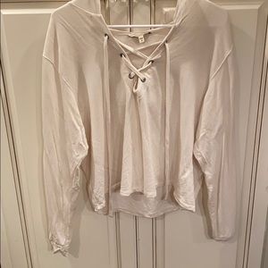 Cropped hooded laced sweatshirt